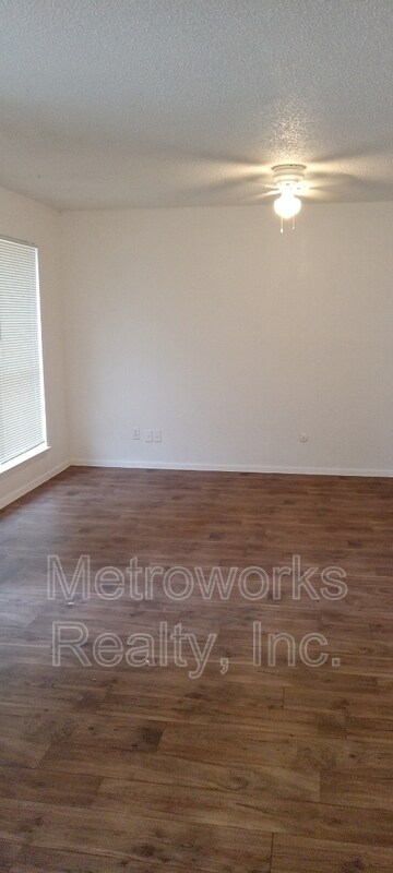 Building Photo - 241 S New Hope Rd