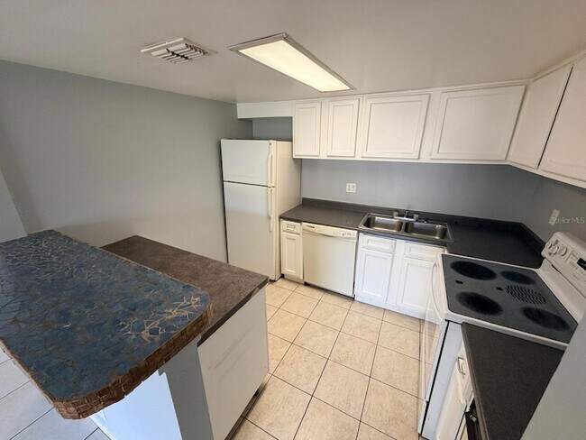 Building Photo - 429 Sheoah Blvd