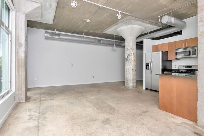Building Photo - 101 N 12th St
