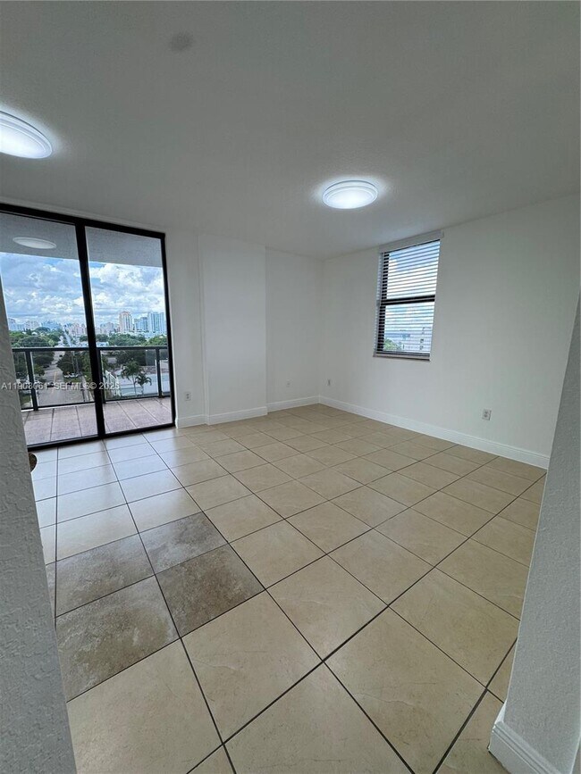 Building Photo - 2301 SW 27th Ave