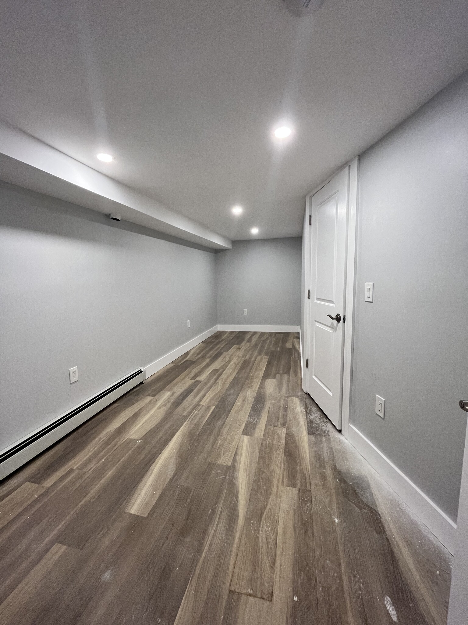 34 Clerk St Basement - 32 Clerk St