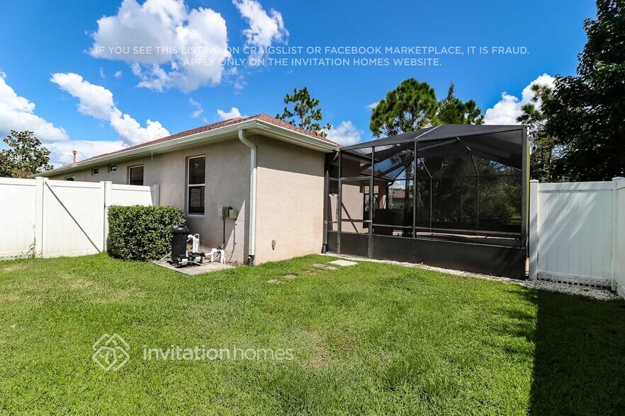Building Photo - 15315 Blue Fish Cir
