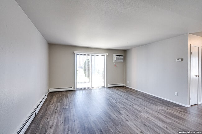 Building Photo - The Lucille