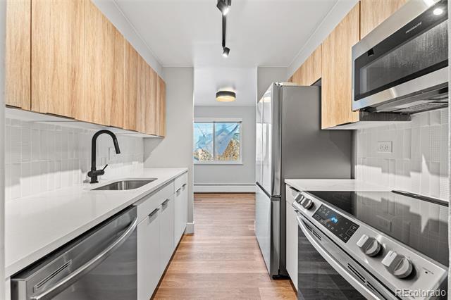 Building Photo - 2508 E 11th Ave
