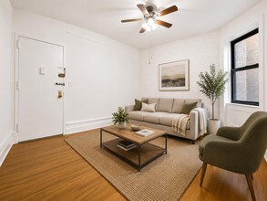 Building Photo - 45 Tiemann Pl