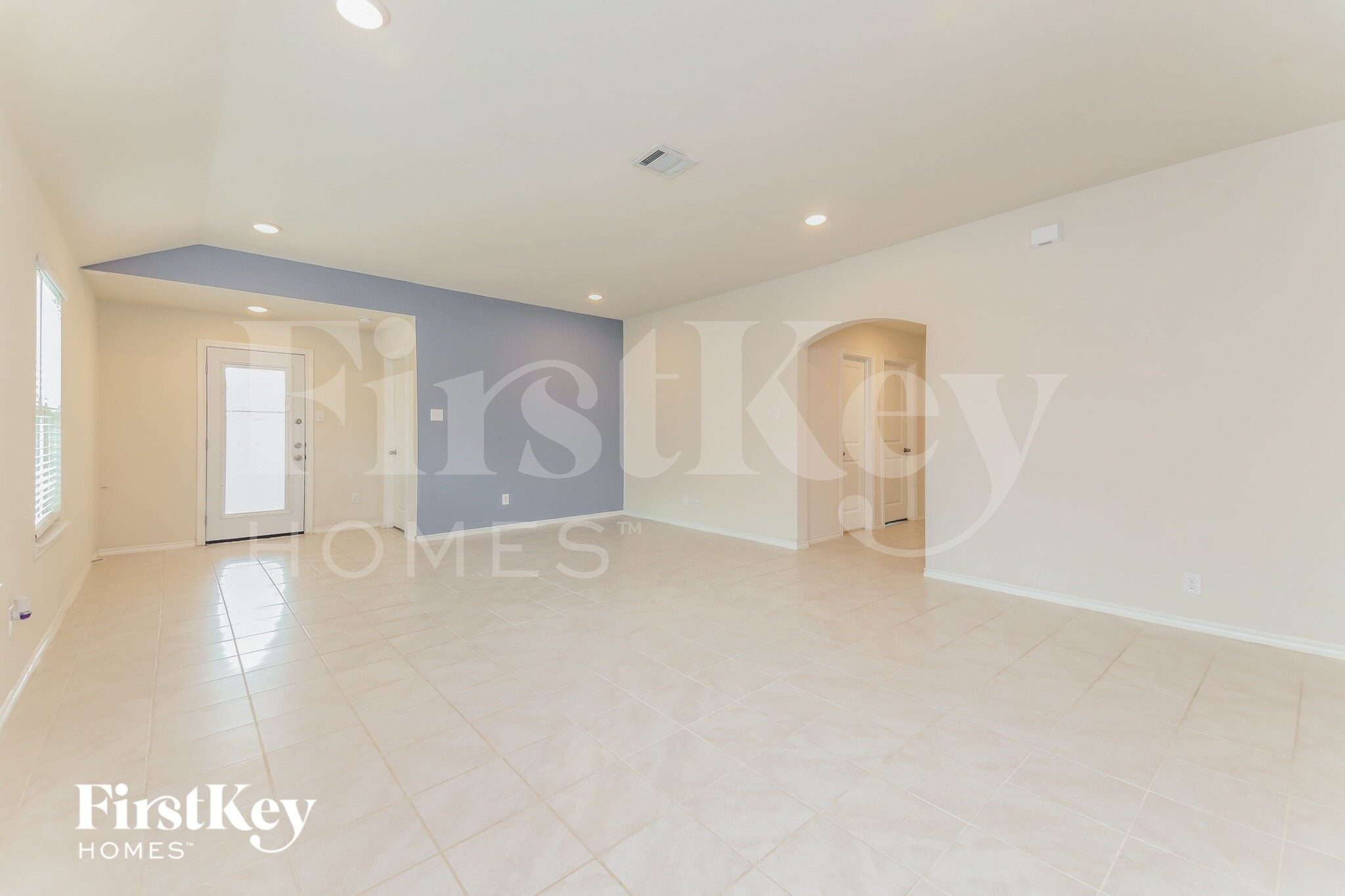 Building Photo - 312 Shiplap Ln