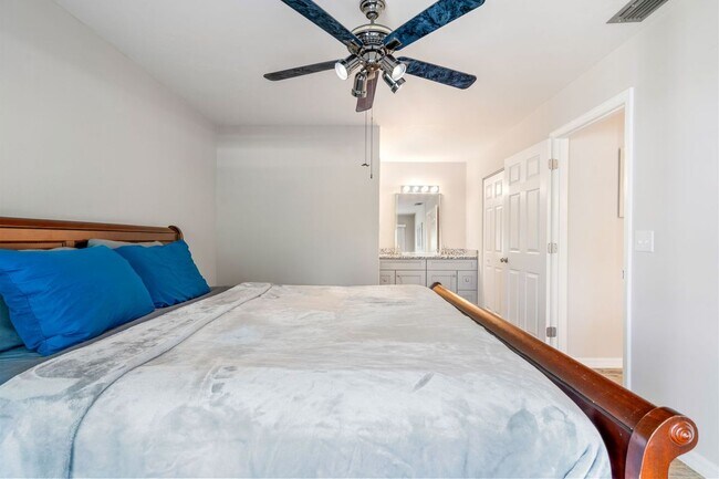 Building Photo - 6226 Timberwood Cir