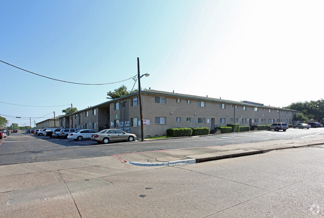 Building Photo - Brentwood Apartments