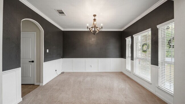 Building Photo - Beautiful 4-bedroom home in the sought-after Lake Conroe Hills community!