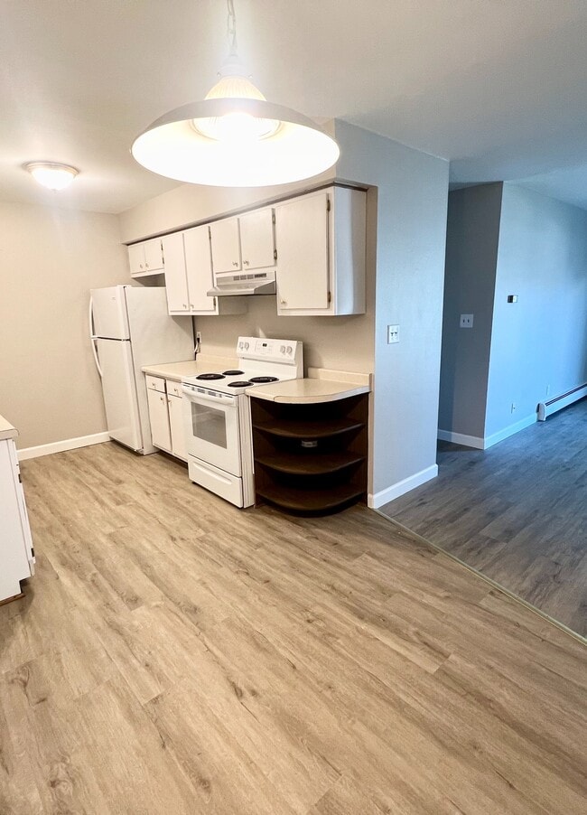 Building Photo - Bayside Apartments