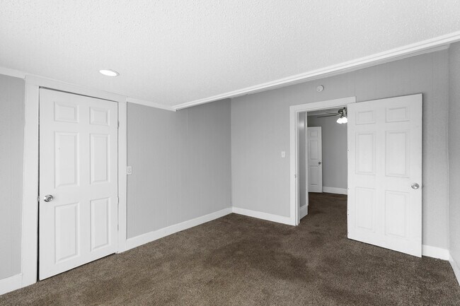 Building Photo - 1018 Chaffin St
