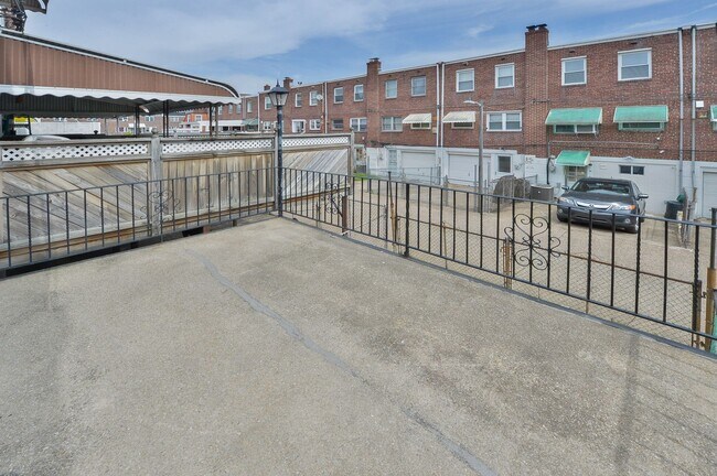 Building Photo - 2019 S Etting St
