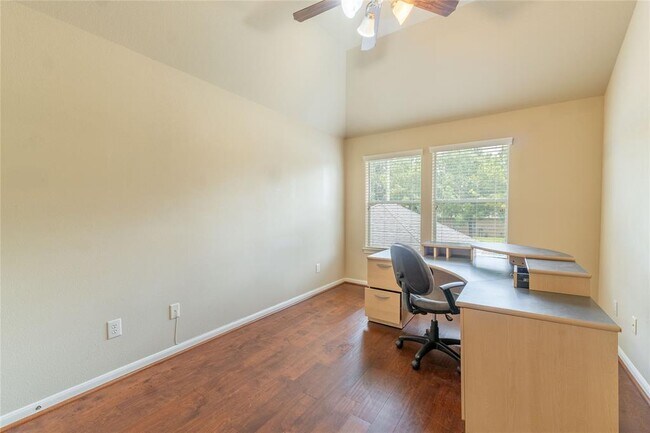 Building Photo - 26302 Eden Point Ct
