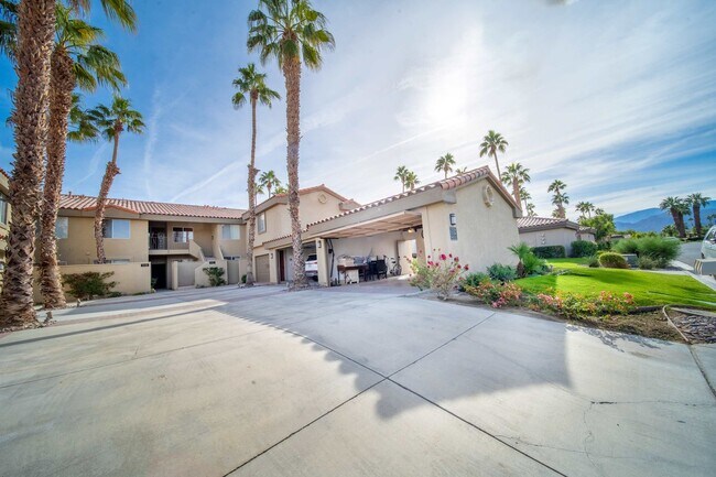 Building Photo - 55430 Laurel Valley
