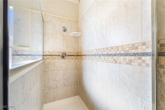 Building Photo - 74 Graythorn Mountain Ct