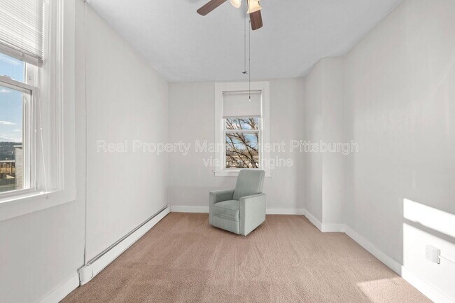 Building Photo - 3053 Brereton St