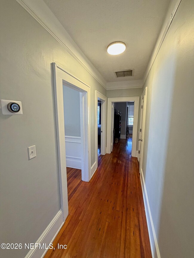 Building Photo - 3323 Park St