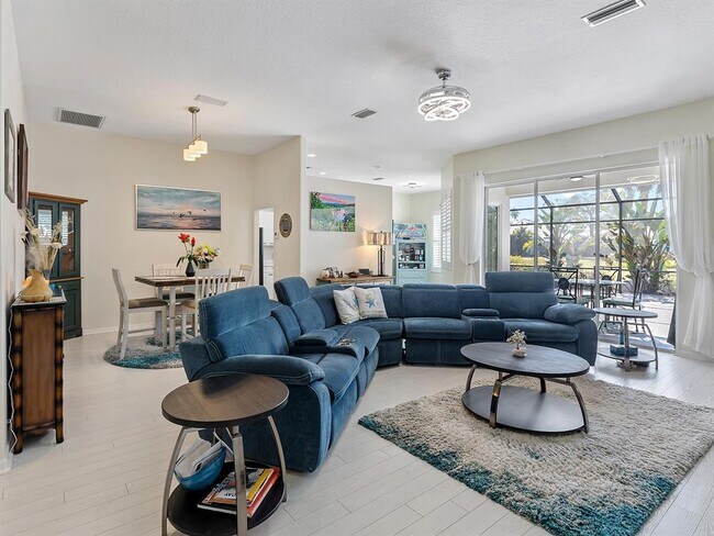 Building Photo - 2319 Falcon Trace Ln