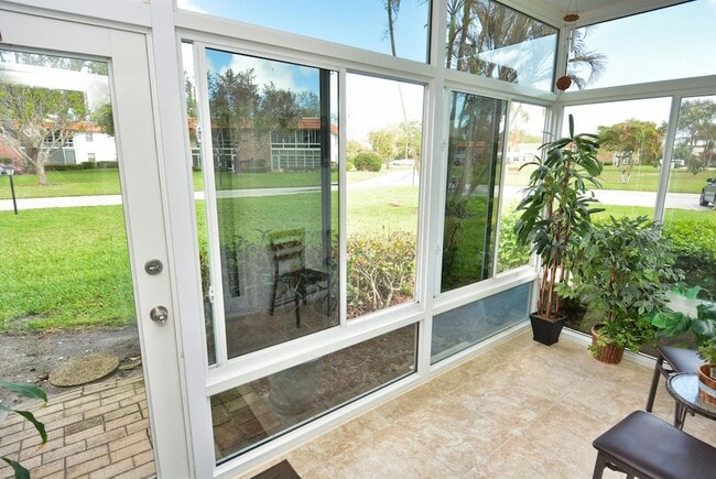 Building Photo - 1225 NW 21st St