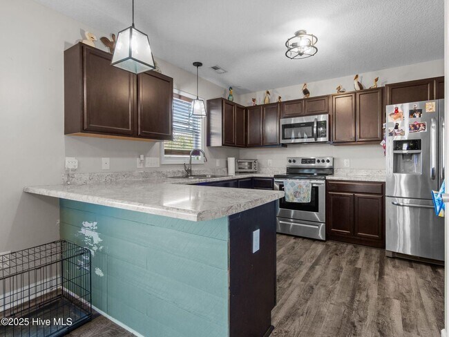 Building Photo - 216 Shell Rock Landing Rd