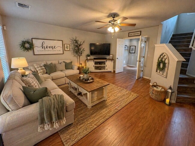 Building Photo - 4631 Mather