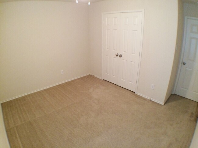 Building Photo - Fully Updated Mesquite Home with New HVAC, New Carpet & Nearby Park!
