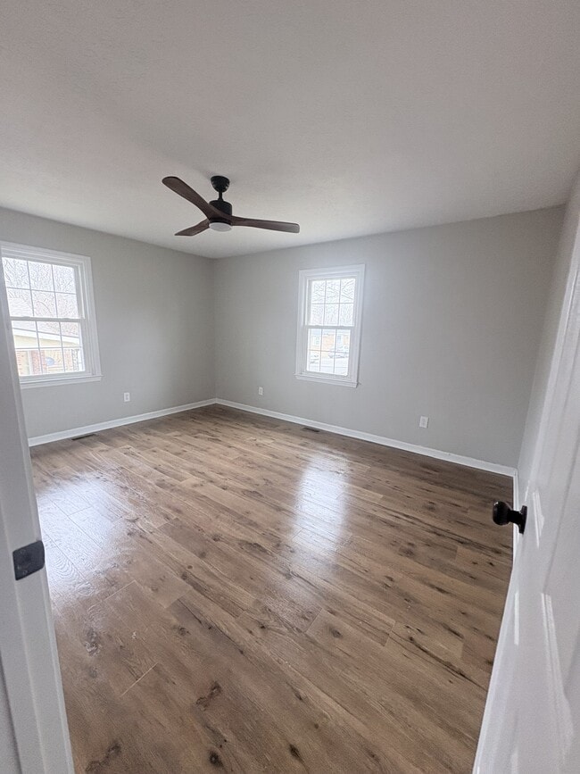 Building Photo - 103.5 Ann Dr