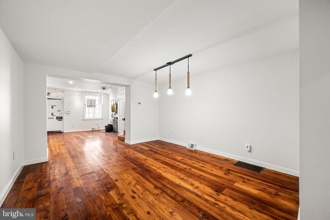 Building Photo - 438 Spruce St