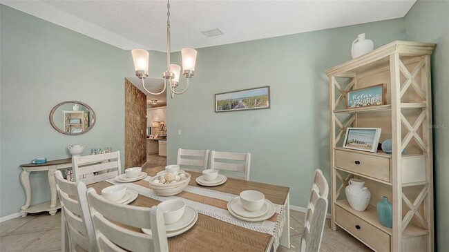 Building Photo - 2246 Cork Oak St W