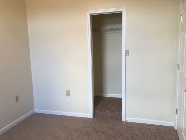 Building Photo - RBALD44