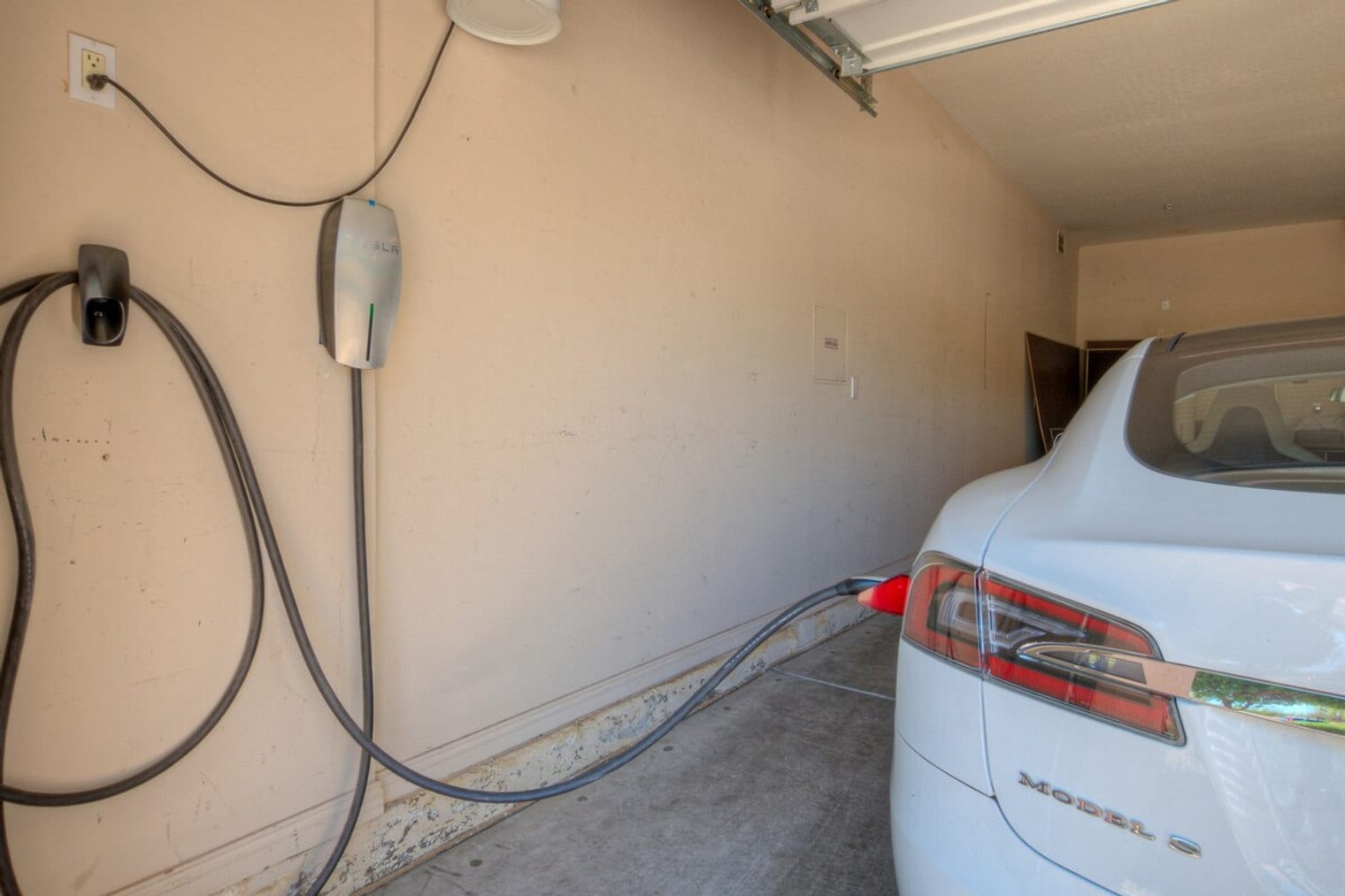 Building Photo - 7155 E Night Glow Cir