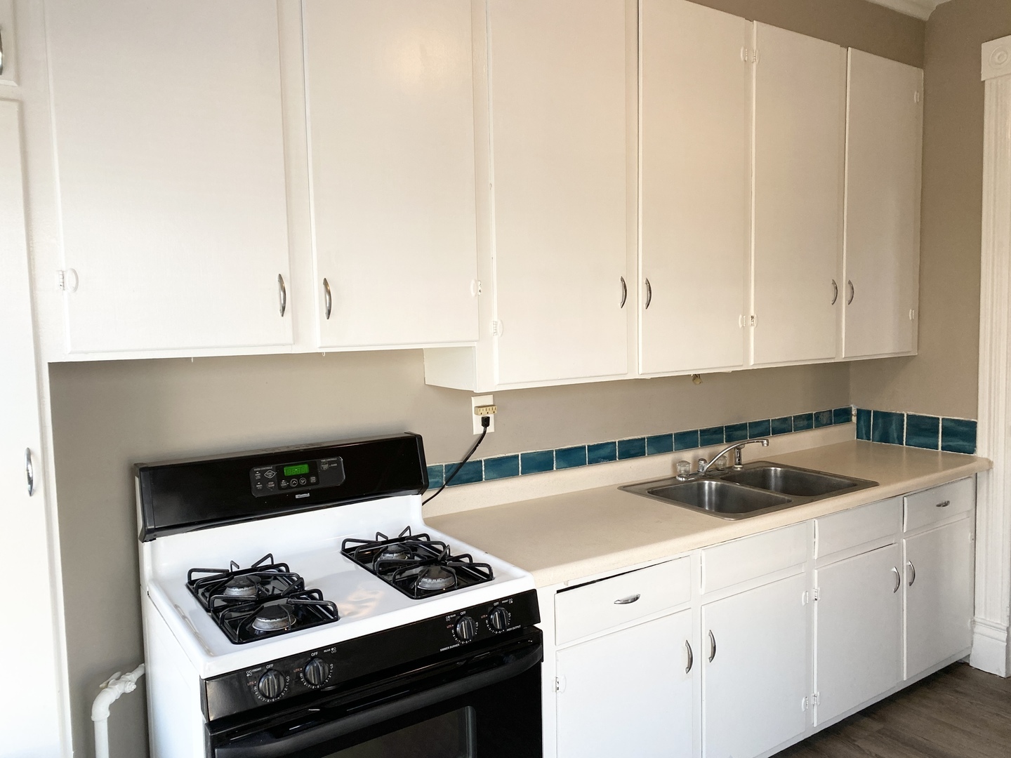 Kitchen - 207 Washington St