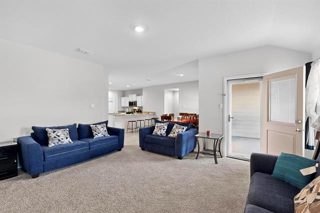 Building Photo - 612 Mount Vis Ln