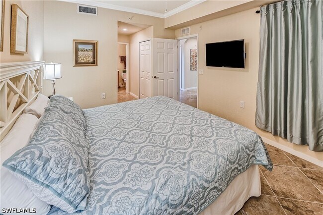 Building Photo - 9735 Acqua Ct