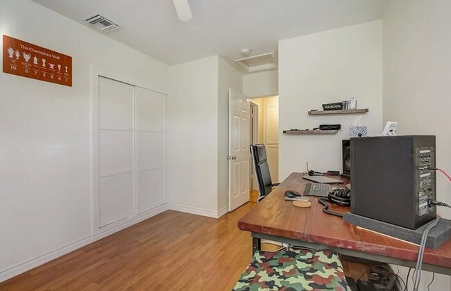 Building Photo - 20426 Lorne St