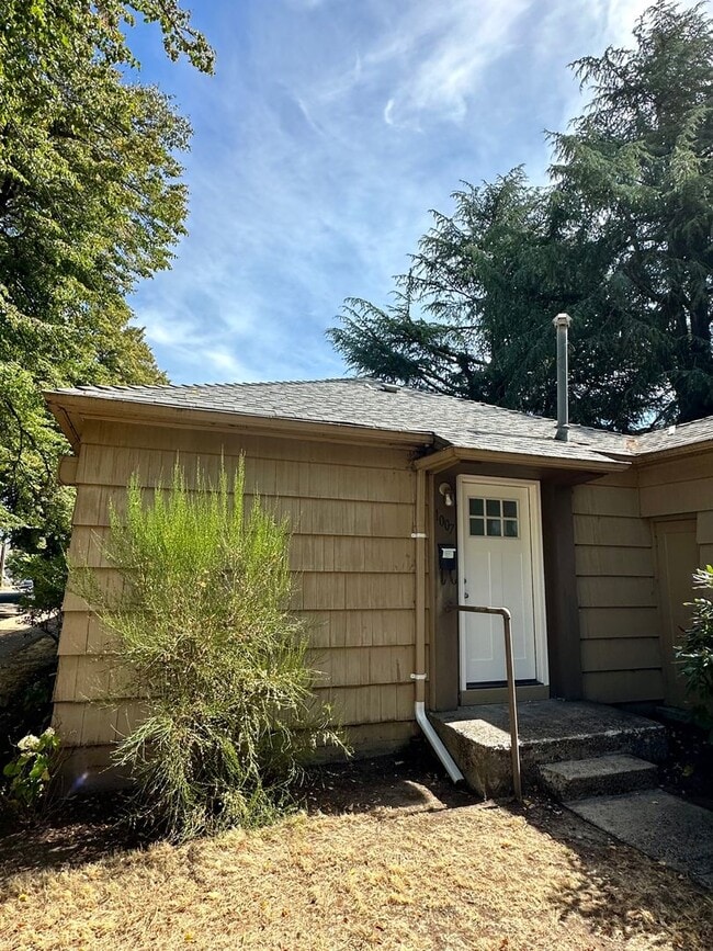 Primary Photo - Cute One Bedroom