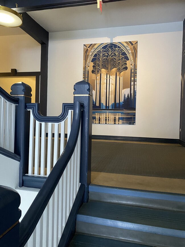Common area - 231 Main St