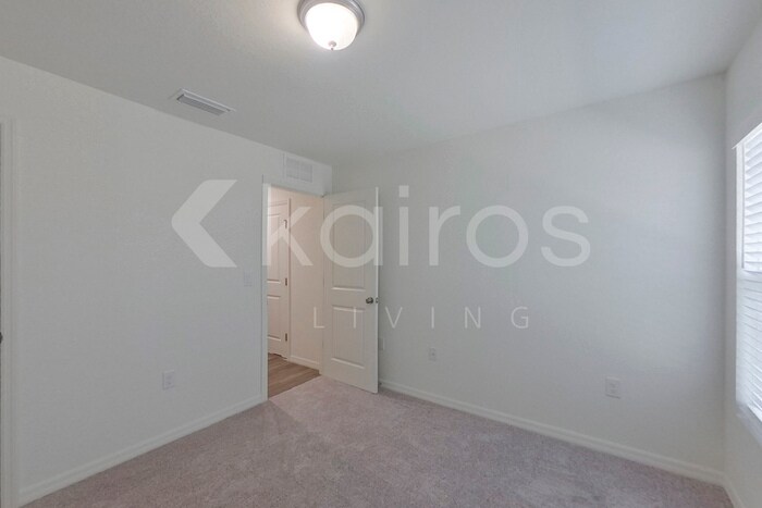 Building Photo - 150 Snedeker St