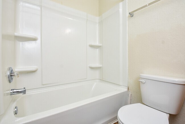 Building Photo - 4407 Champions Landing Dr