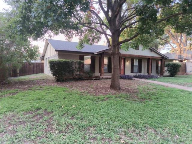 Building Photo - 3831 Crestpark Dr