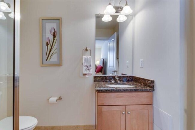 Building Photo - 2149 Red Vine Dr