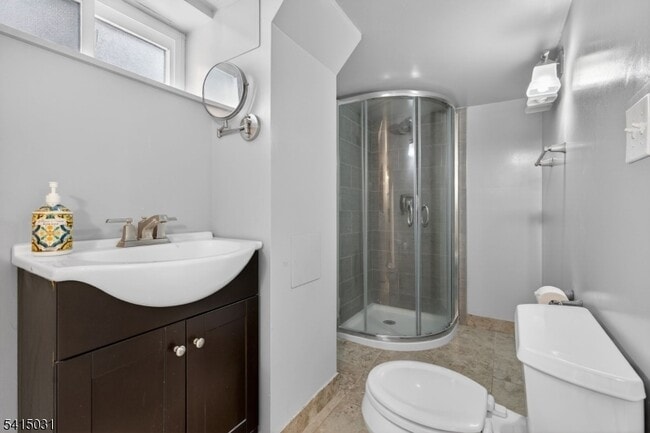 Building Photo - 2096 Lentz Ave