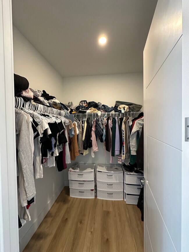 Building Photo - 2109 SW 18th Ave