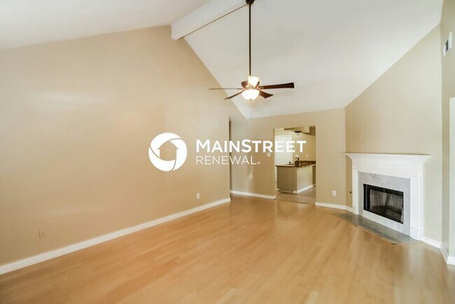Building Photo - 3 Bedroom Pet-Friendly Home in Cordova, TN with Main Street Renewal