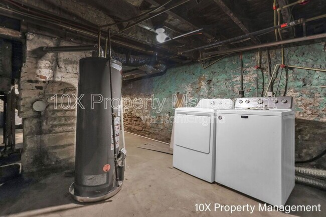 Building Photo - 851 Bellows Ave