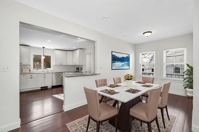 Building Photo - 12 Broadway St