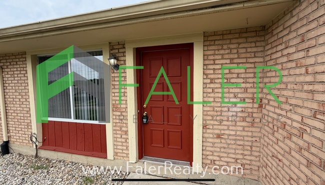 Building Photo - 1122 Redbluff Dr