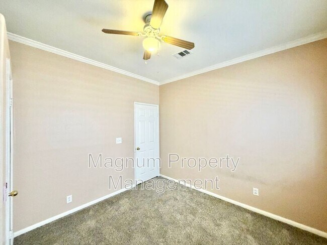 Building Photo - 37961 Veranda Way