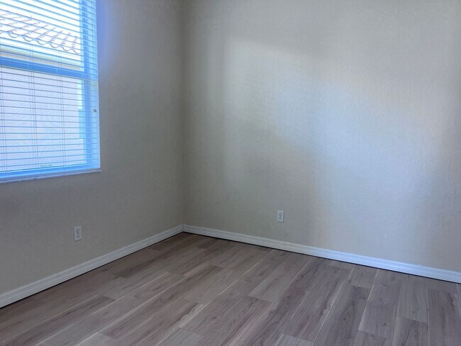 Building Photo - Stoneybrook 4BR/3BA Single Family Home in ...