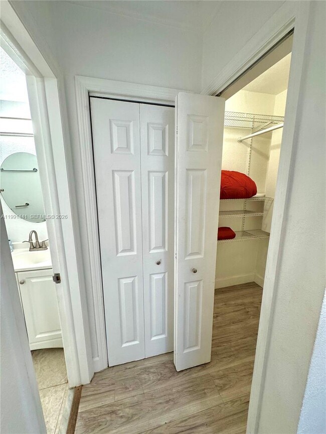 Building Photo - 740 11th St